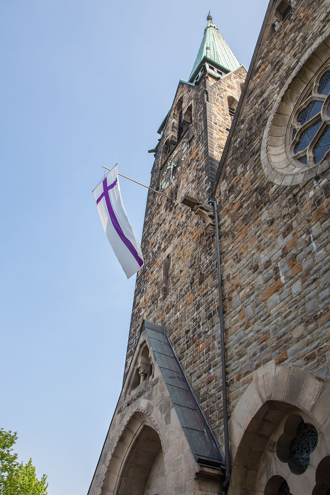 Außenansicht vom Ruhtaler Dom (Lutherkirche in Wetter (Ruhr)) zur Jubelkonfirmation | 9. Mai 2010